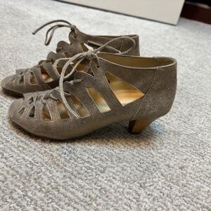 Paul Green Lace Booties